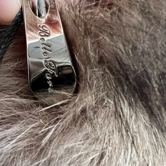 Belle Fare Asymetrical Fox Fur Poncho with Leather Inserts NWT - Picture 9 of 11